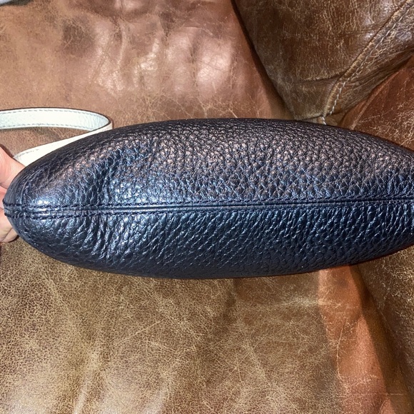 Kate spade Elegant Cream and Black pebbled Leather Shoulder Bag - Picture 4 of 8